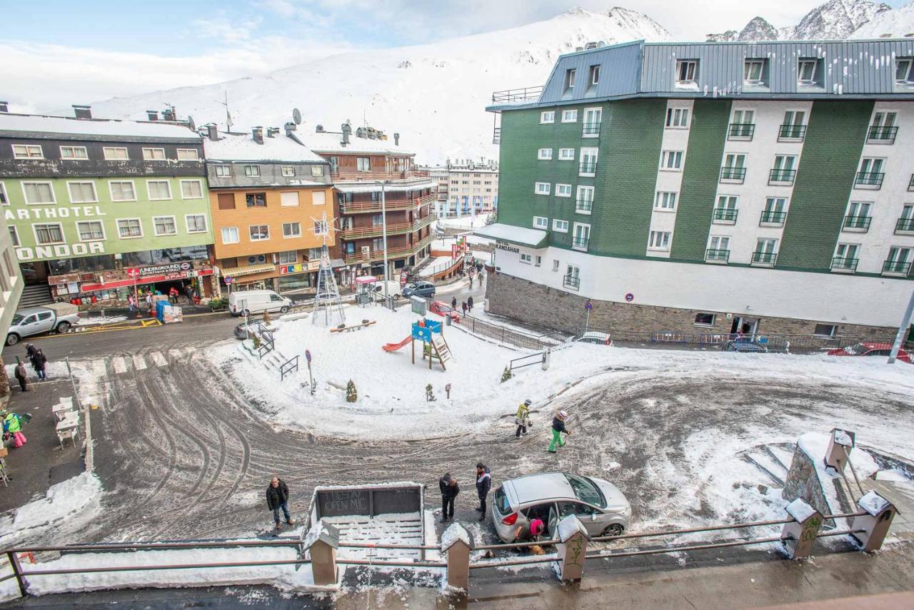 Apartamentos Nevada Mikka 3000 Pas De La Casa Eksteriør bilde